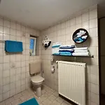 Sort Sol Grellsbülldeich 7 *